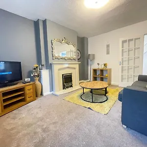 Wells Road Contractors & Leisure By Leecroft Stays Apartment